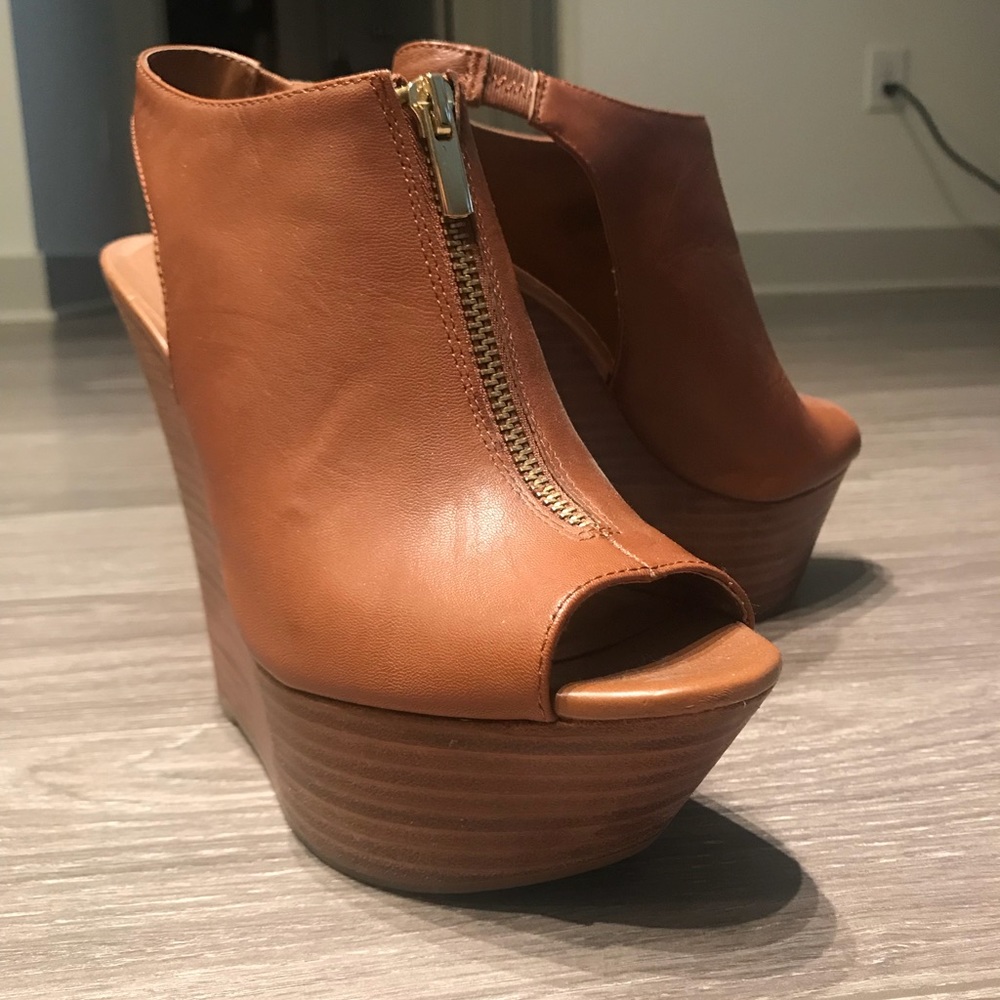 BRAND NEW Jessica Simpson wedges